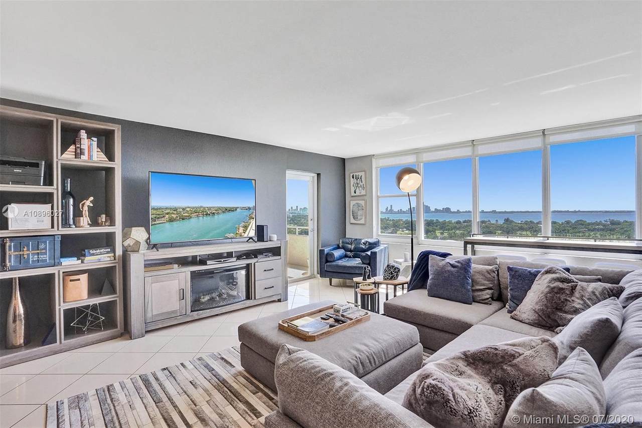 5600 Collins Ave - Photo 1