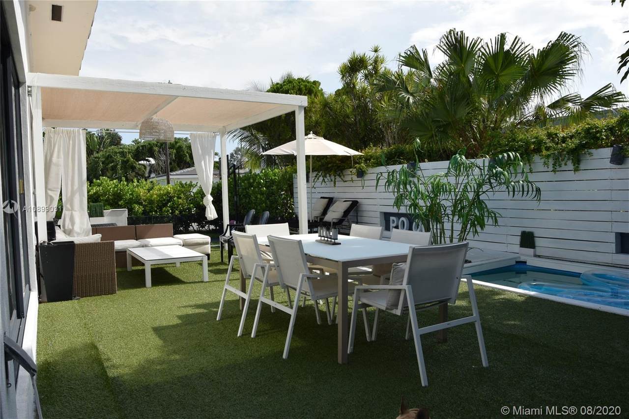 801 89th St - Photo 1