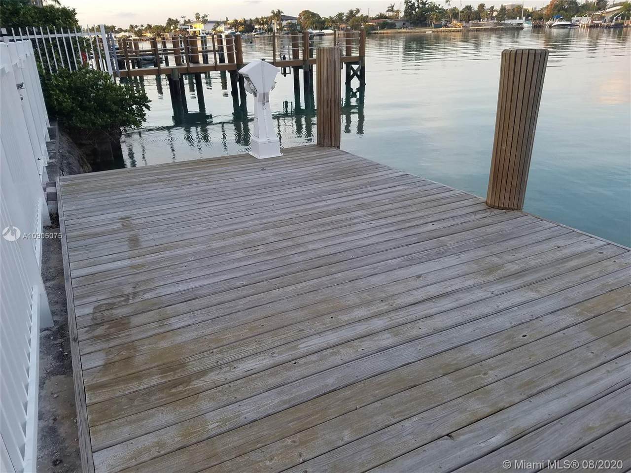 145 Shore Dr - Photo 1