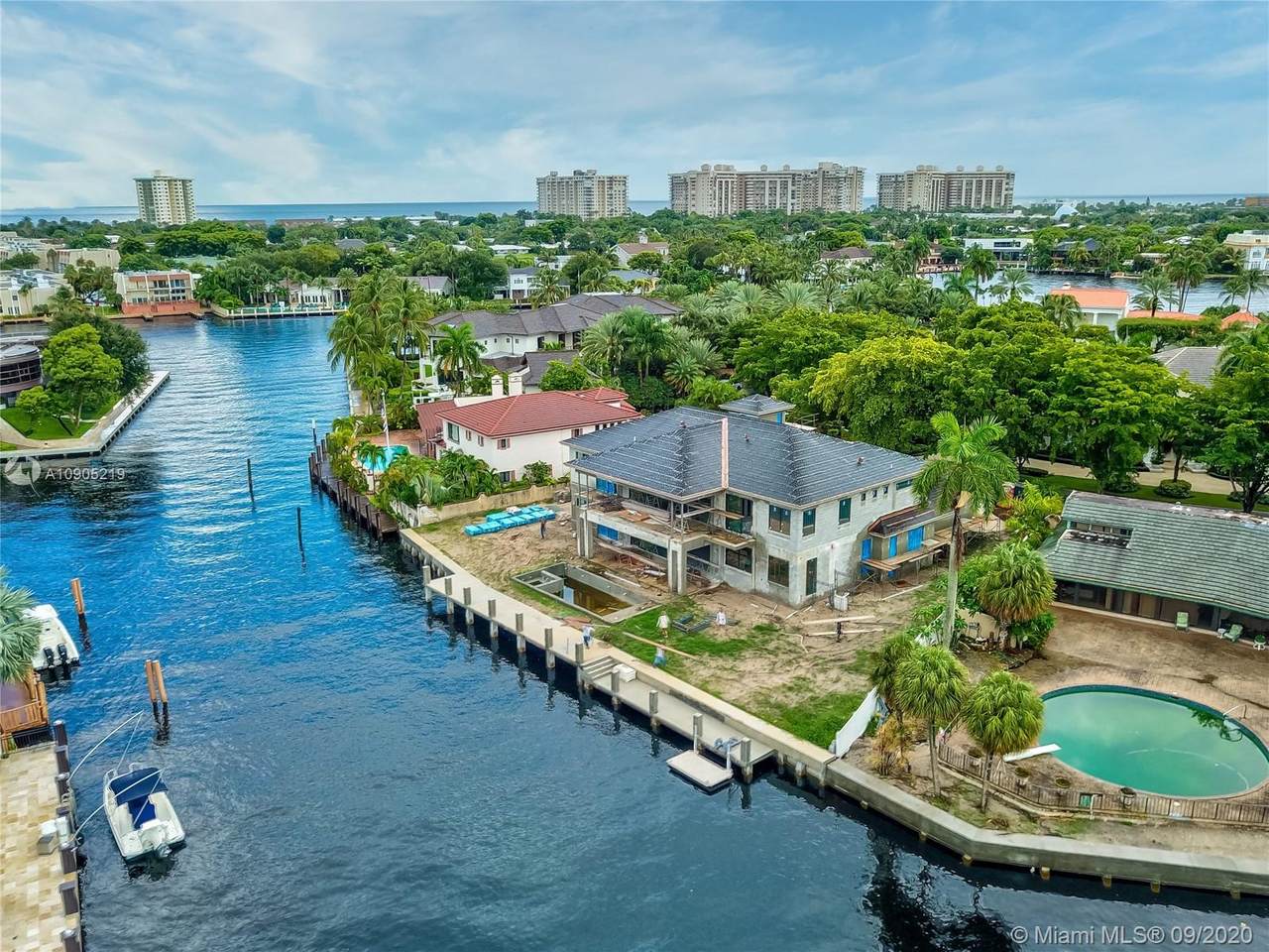 121 Bay Colony Dr - Photo 1