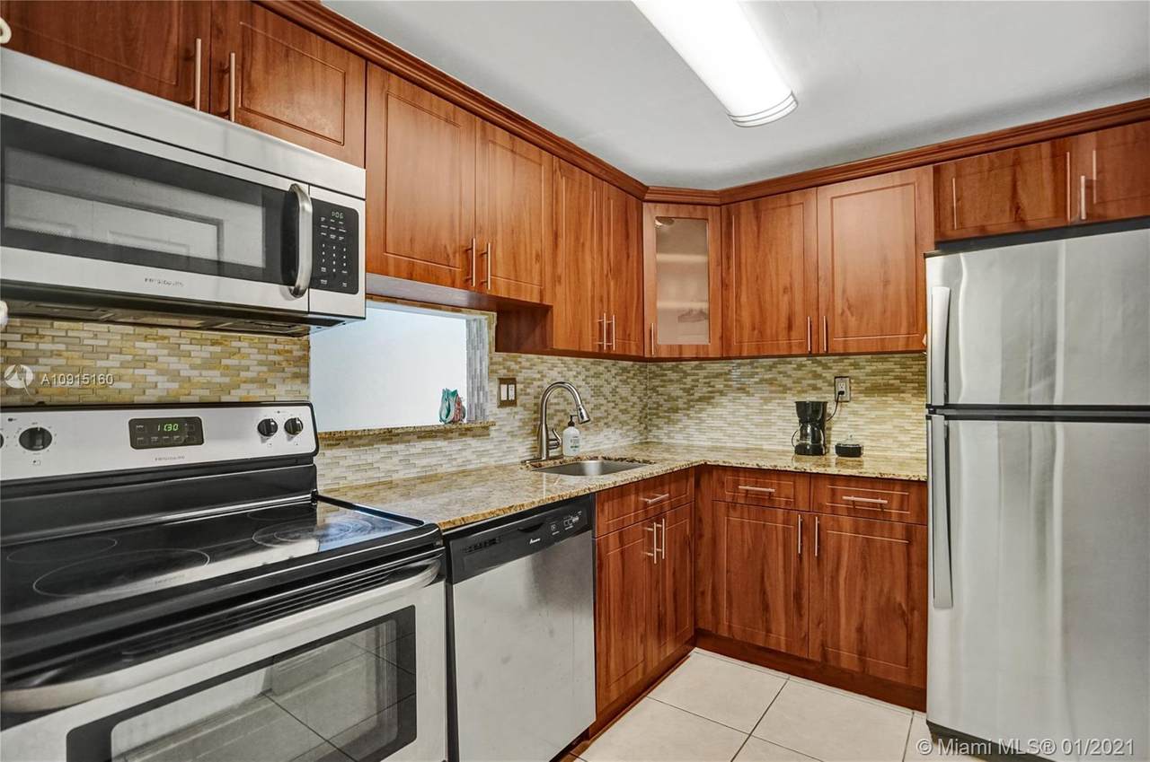 10421 Kendall Dr - Photo 1