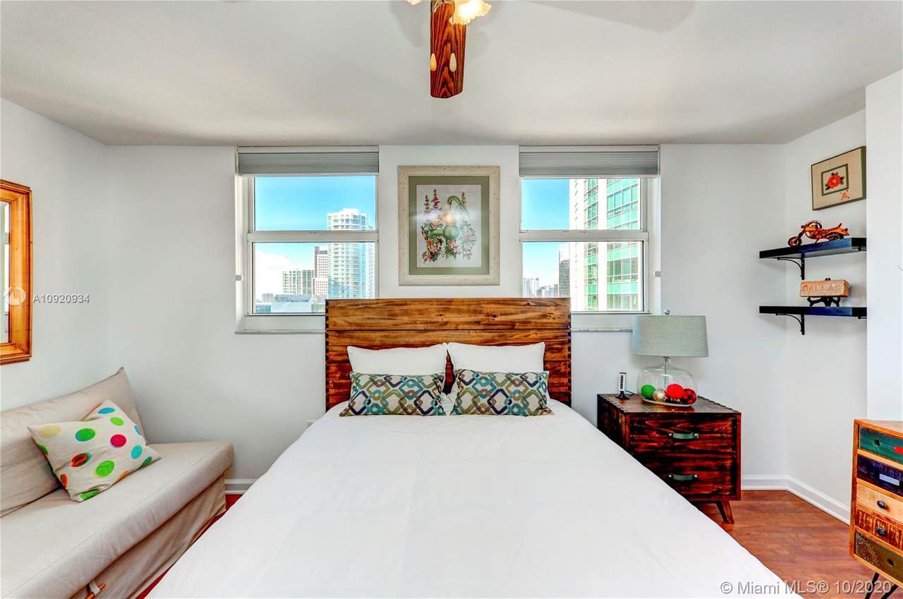1200 Brickell Bay Dr - Photo 1
