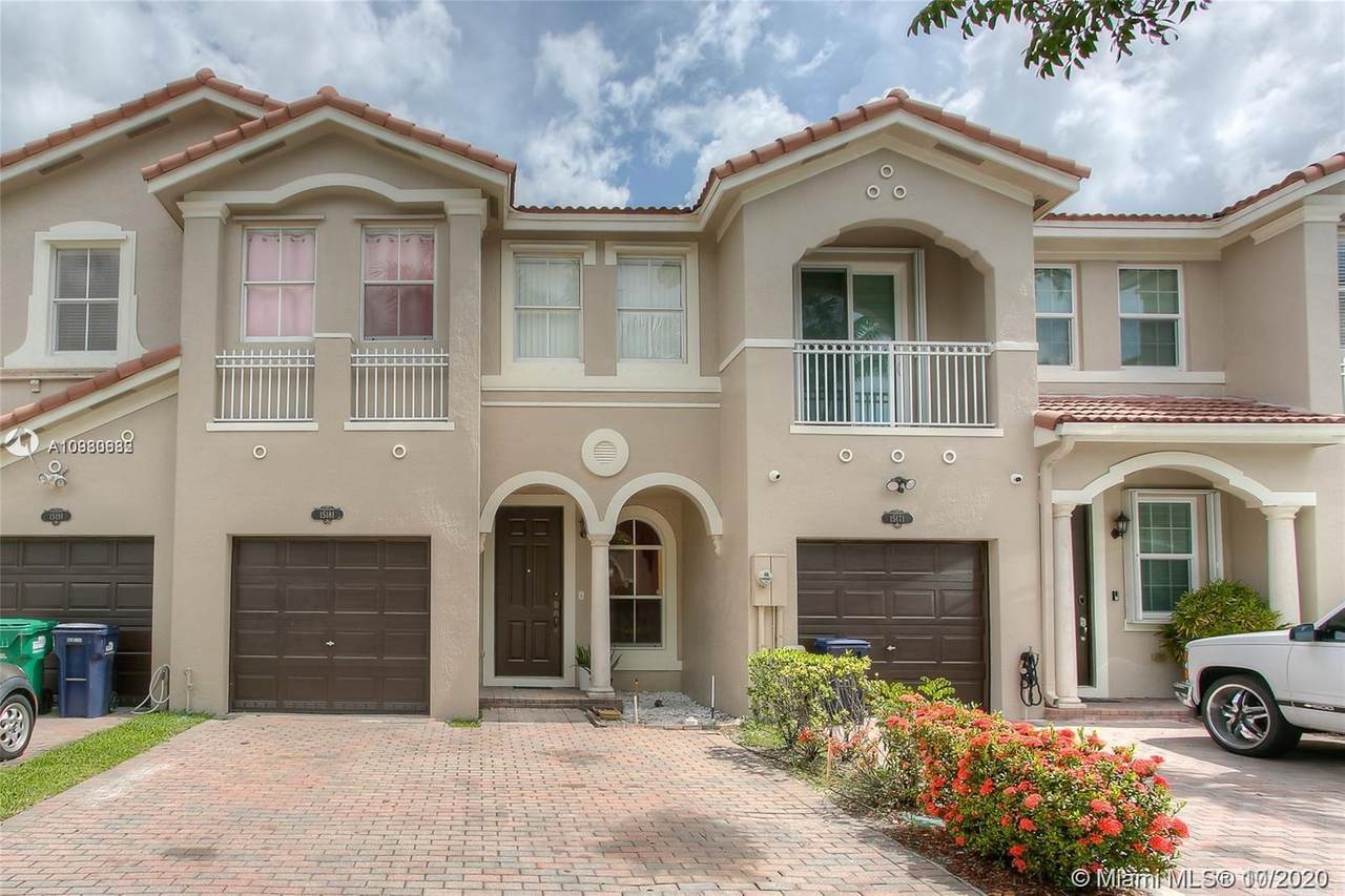 15181 23rd Ln - Photo 1