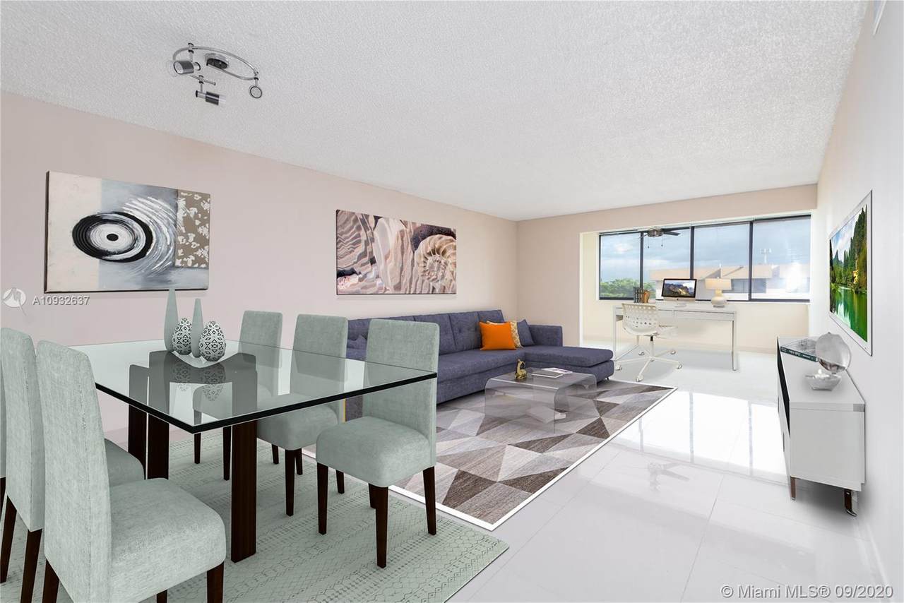 8030 Hampton Blvd - Photo 1