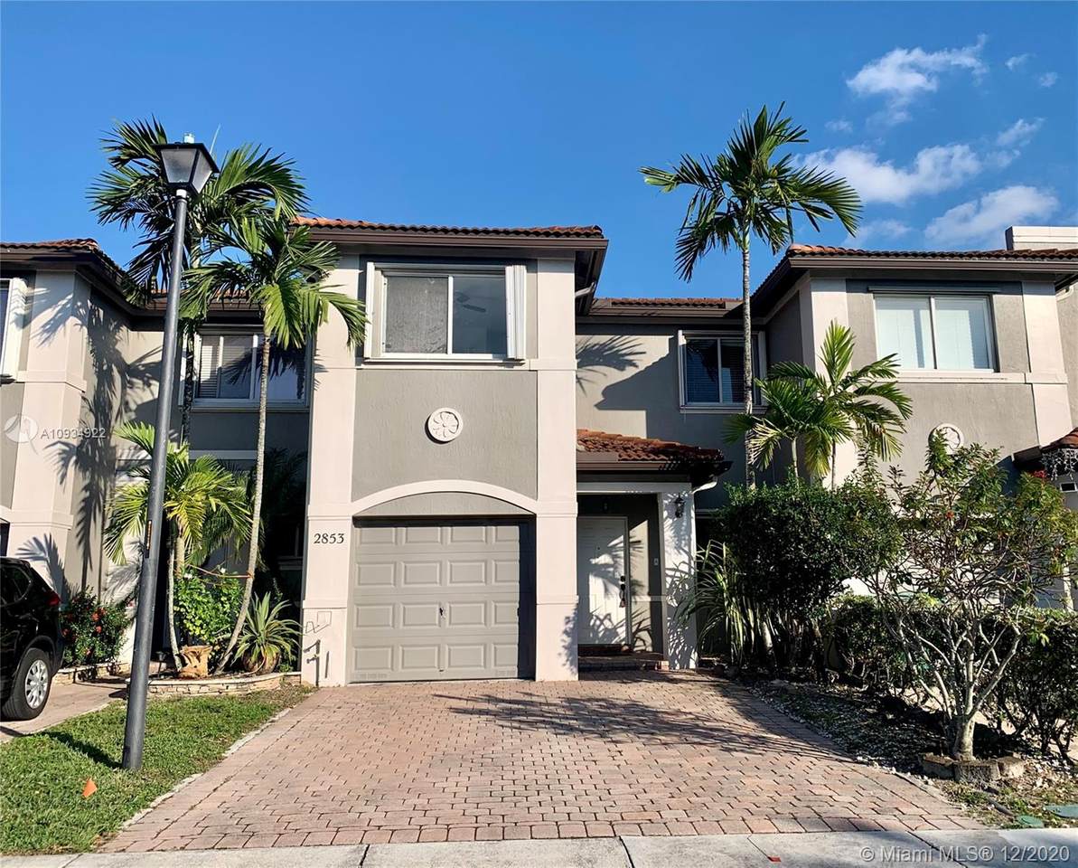 2853 129th Ave - Photo 1