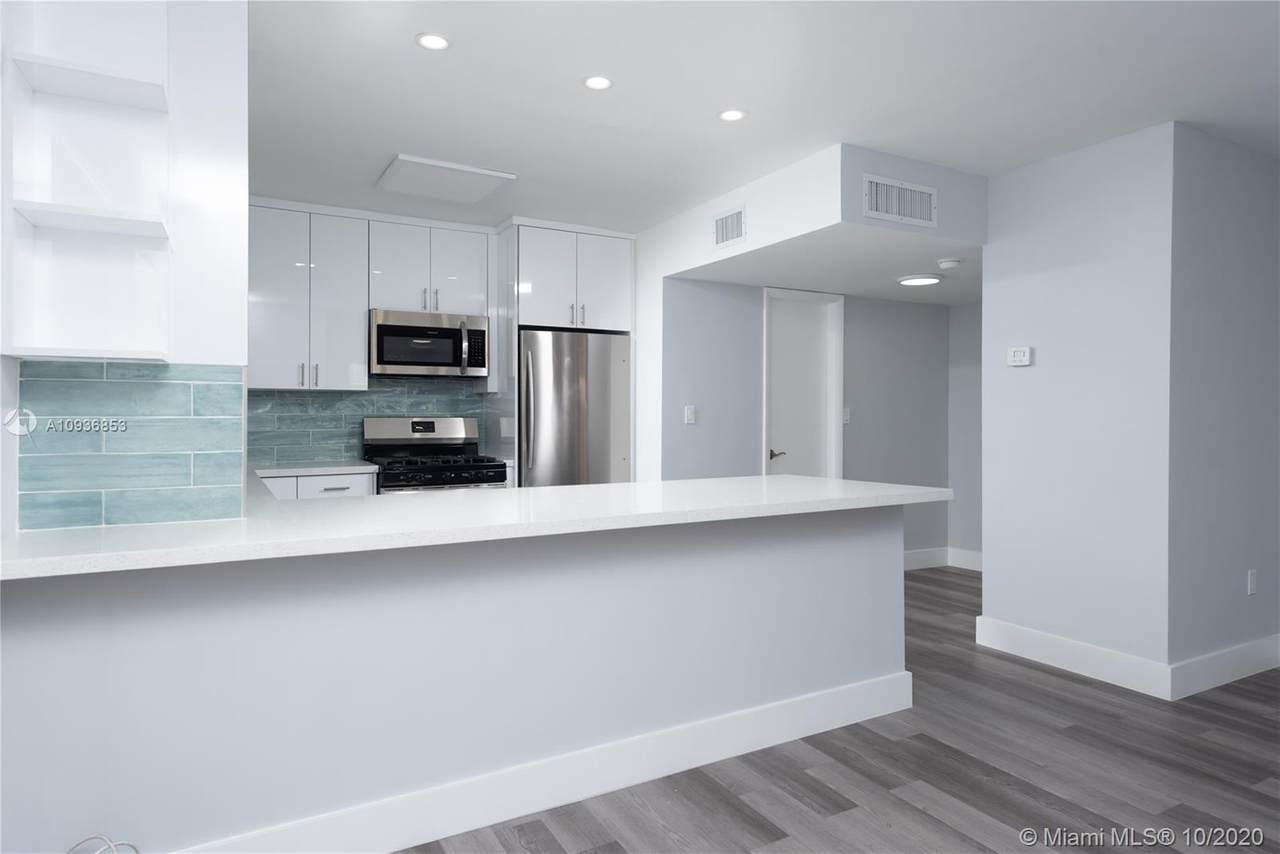 418 Euclid Ave - Photo 1