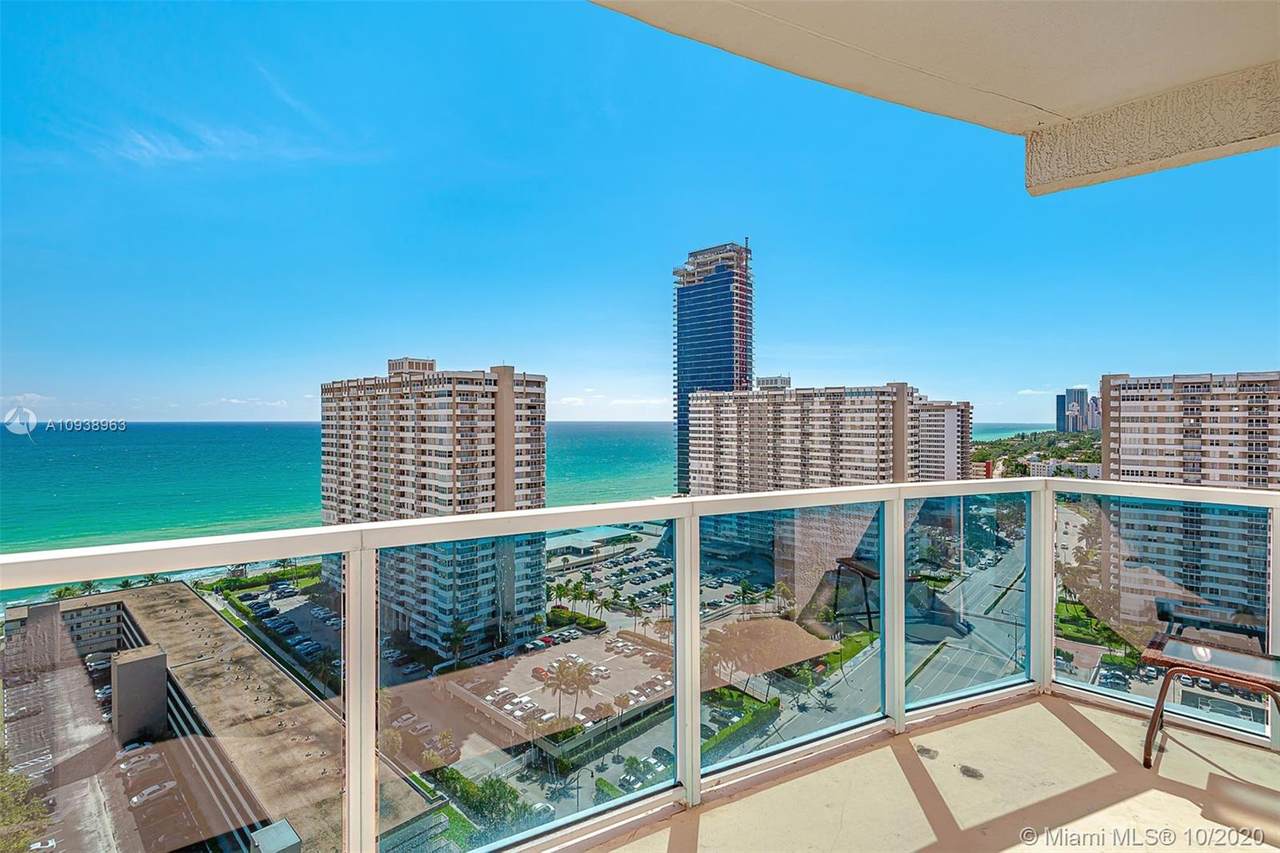 1945 Ocean Dr - Photo 1