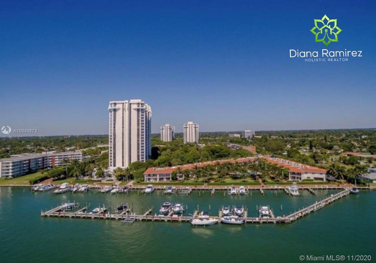 2000 Towerside Ter - Photo 1