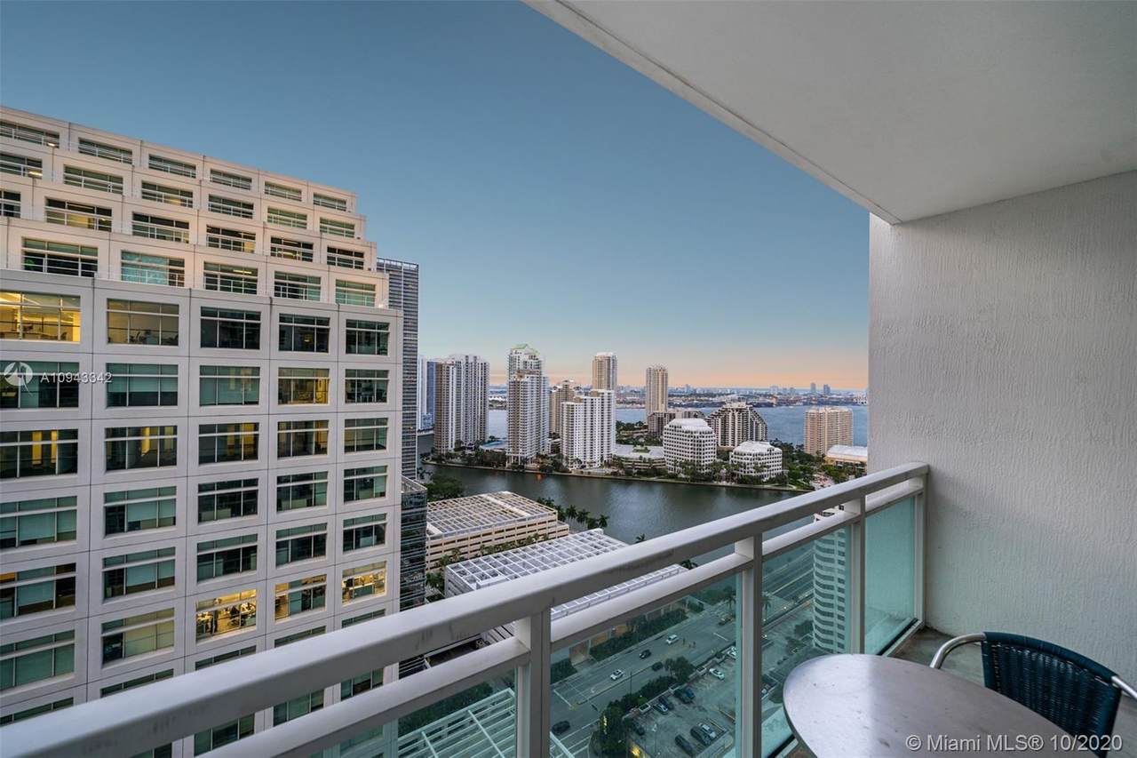 950 Brickell Bay Dr - Photo 1
