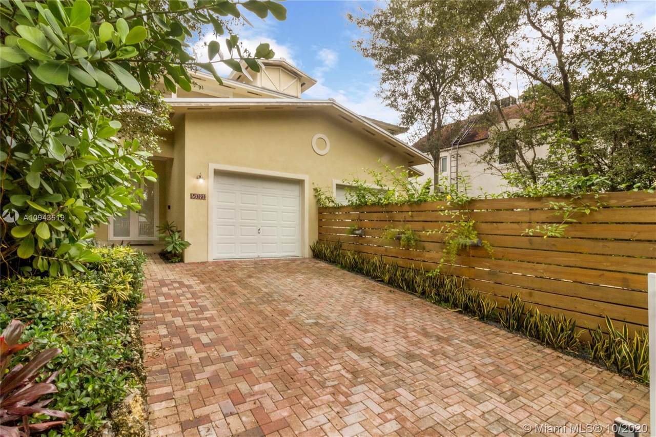 2967 Jackson Ave - Photo 1