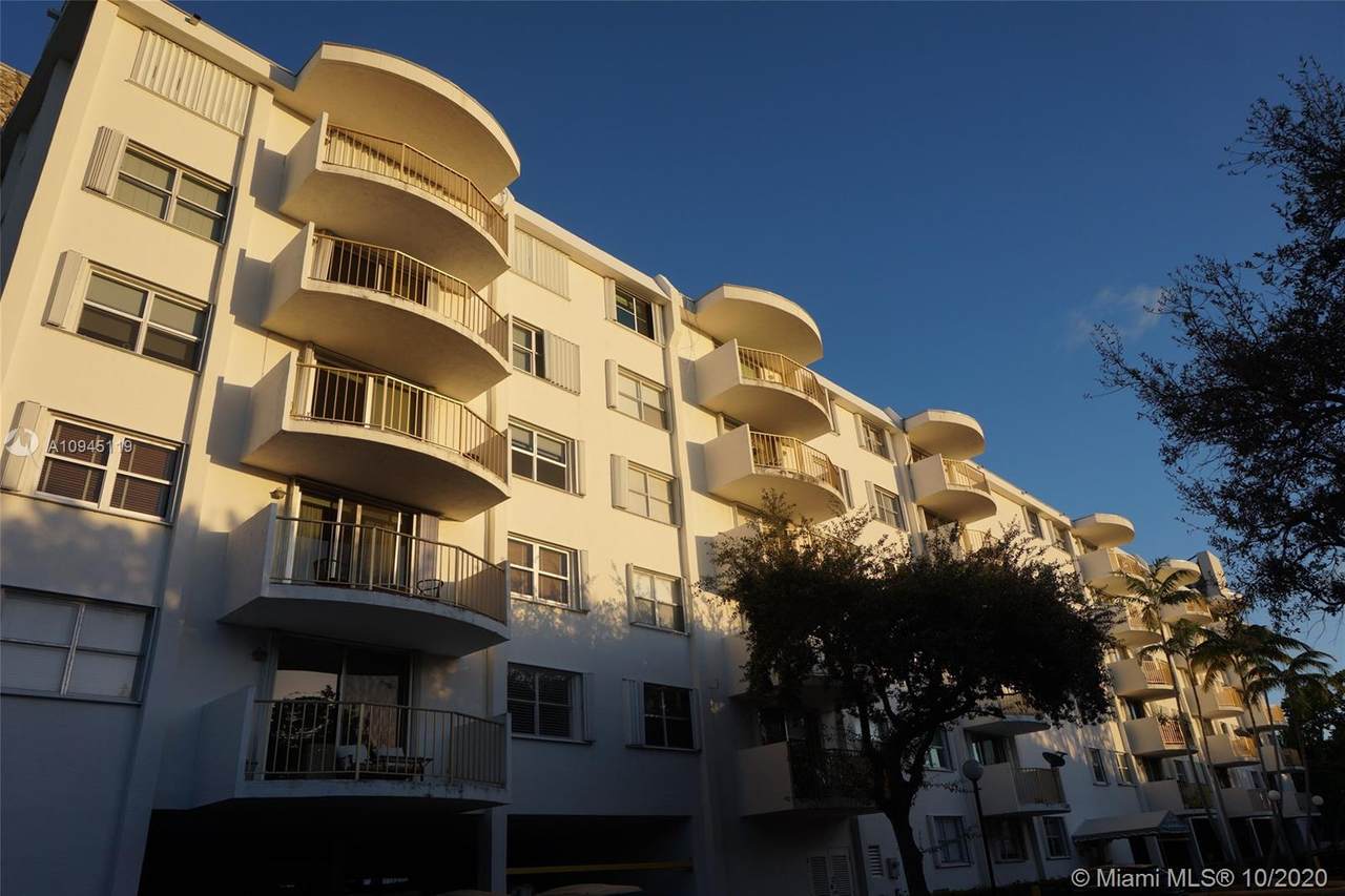 210 Seaview Dr - Photo 1