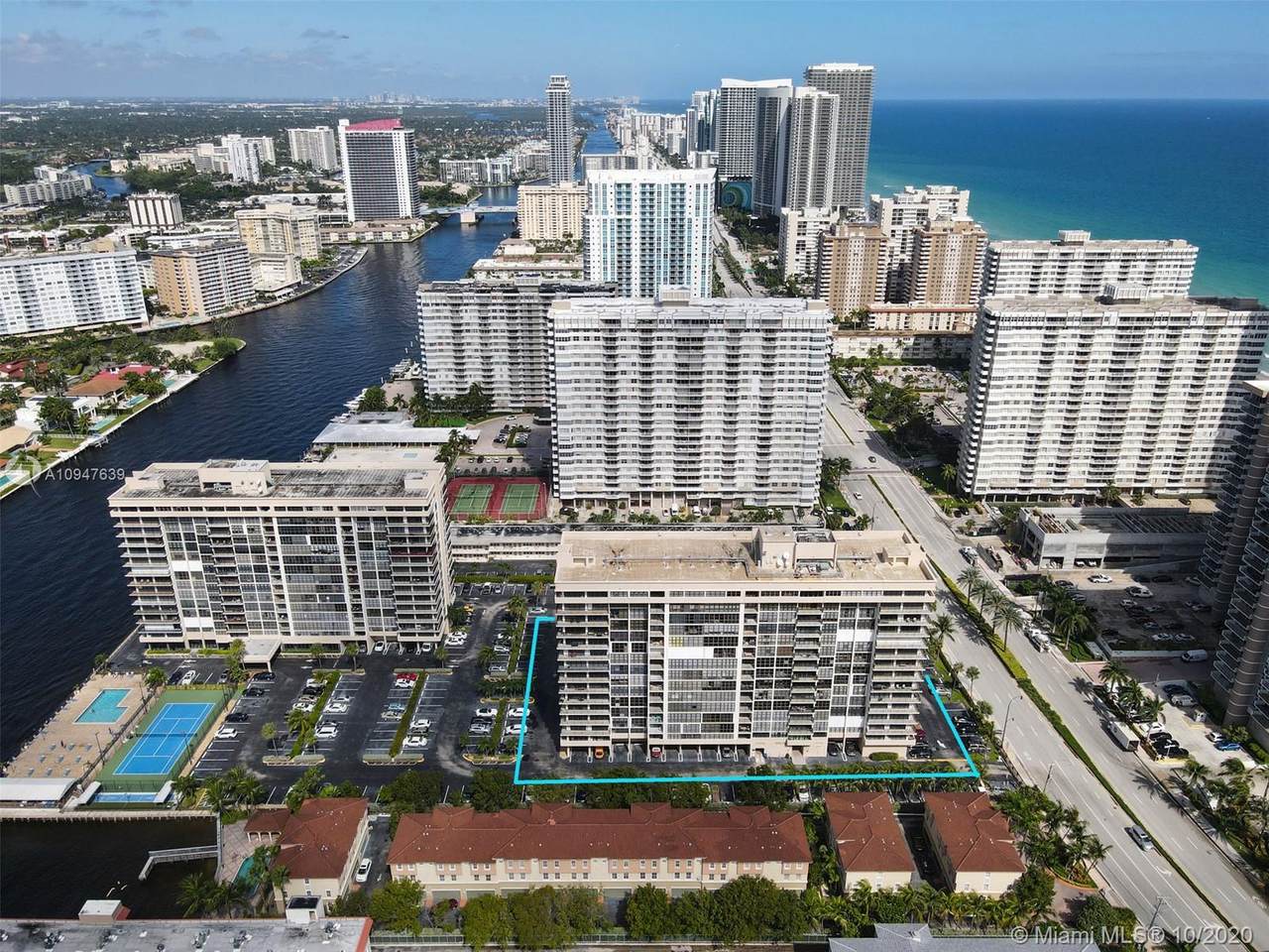 2049 Ocean Dr - Photo 1