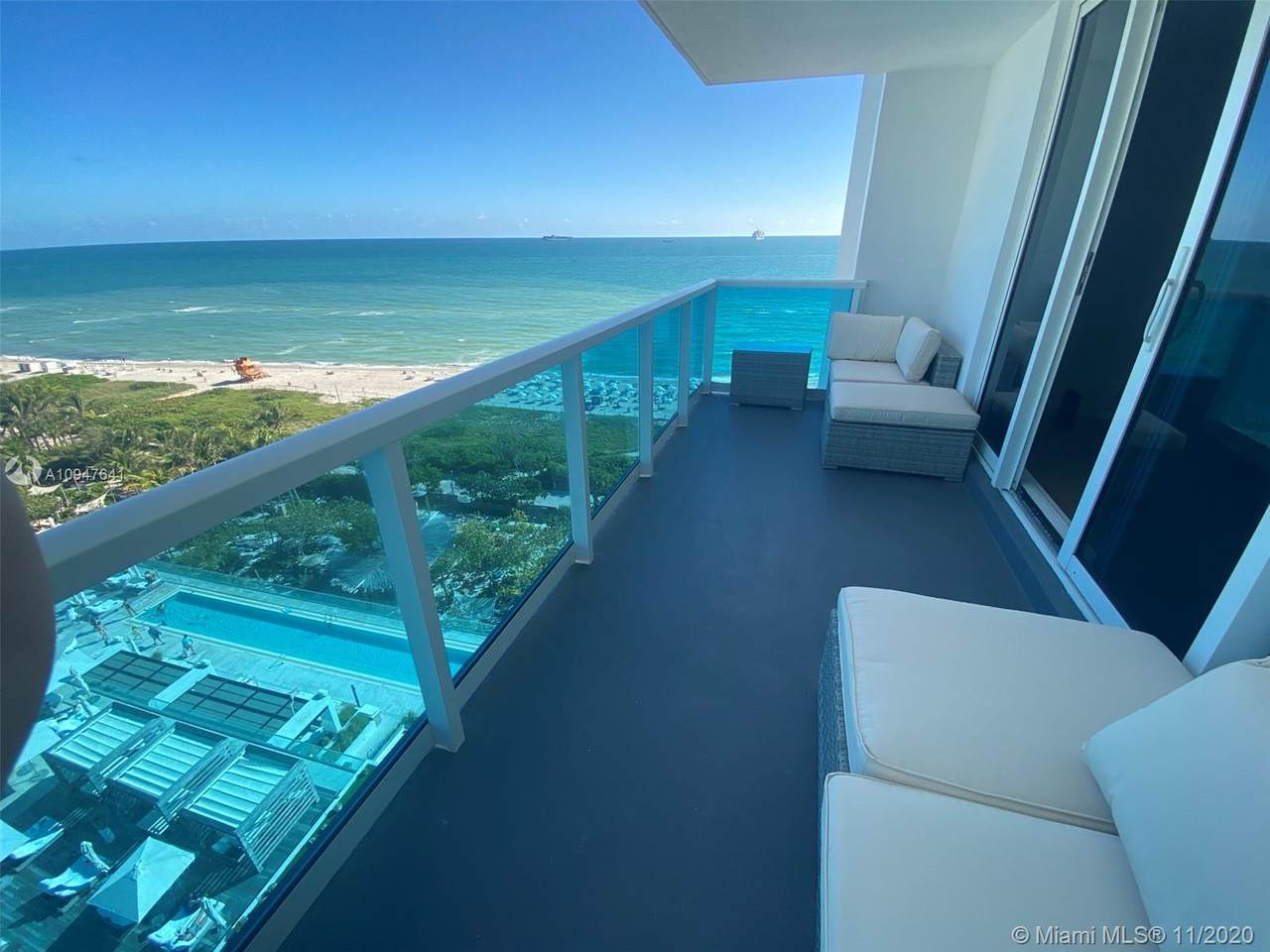 2301 Collins Ave - Photo 1