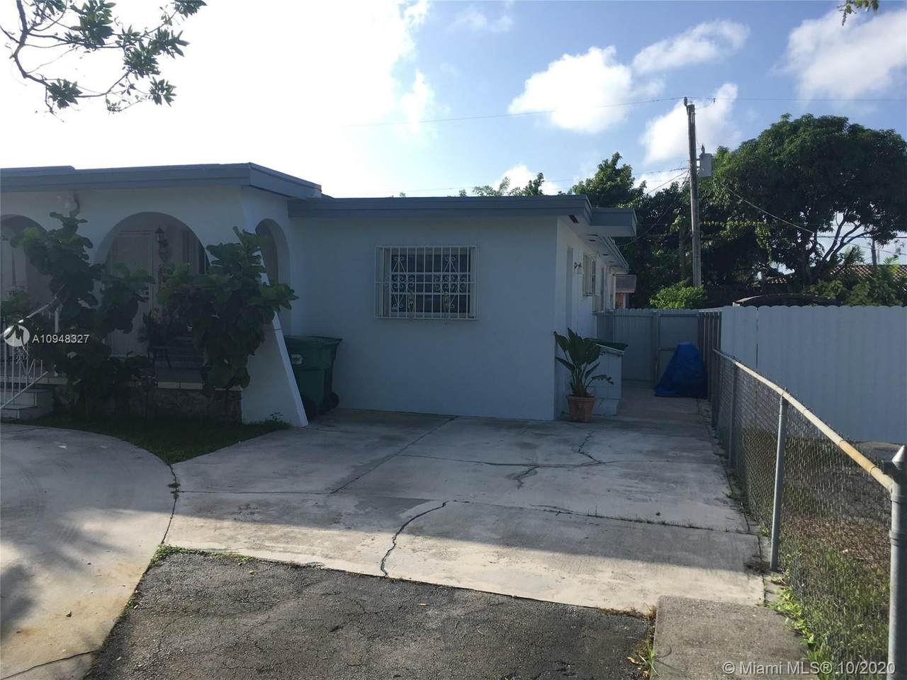 7428 16th St - Photo 1