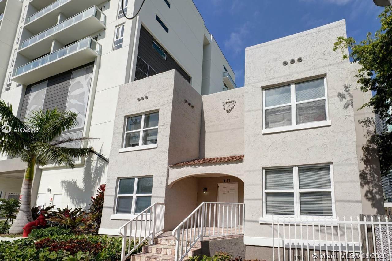 417 26th St - Photo 1