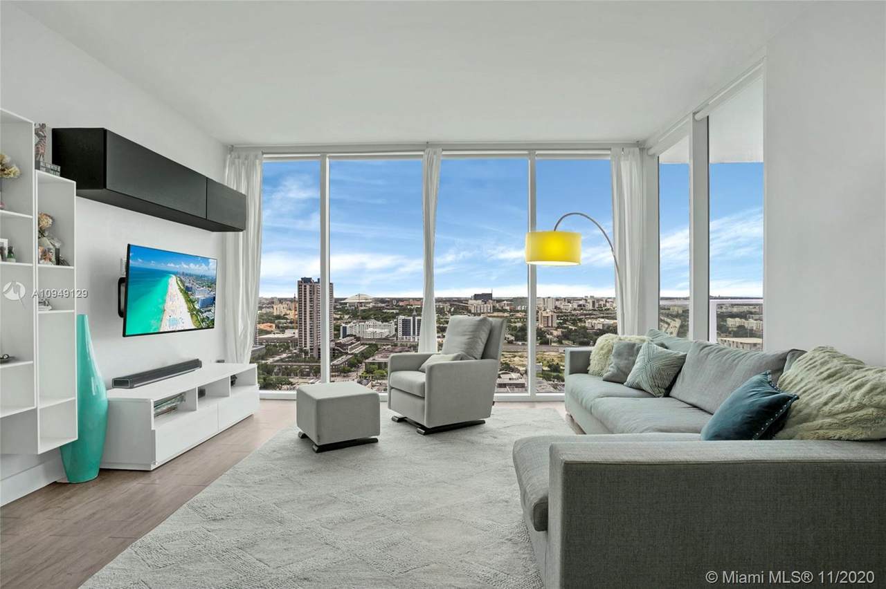 1040 Biscayne Blvd - Photo 1