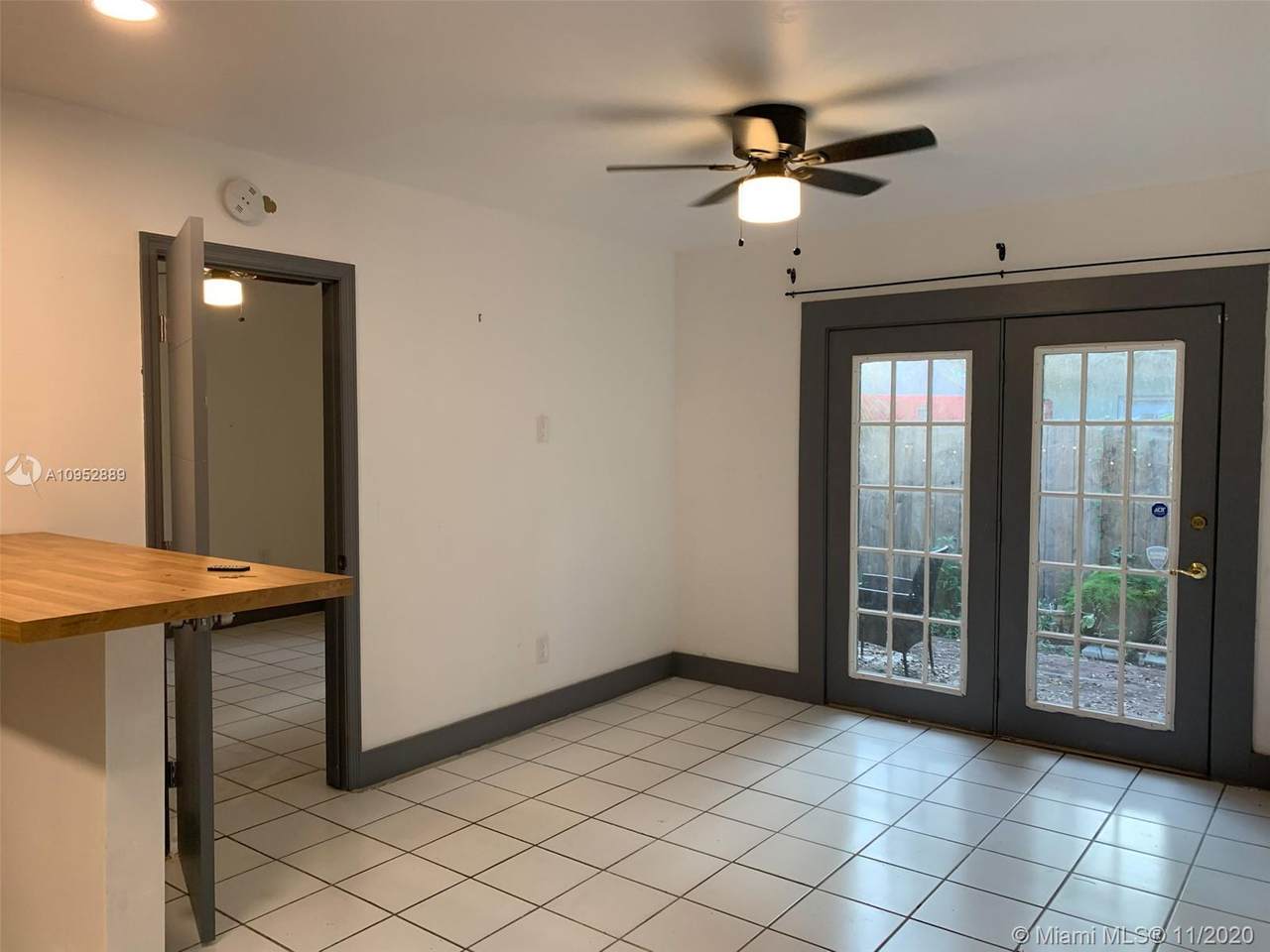 1418 27th St - Photo 1