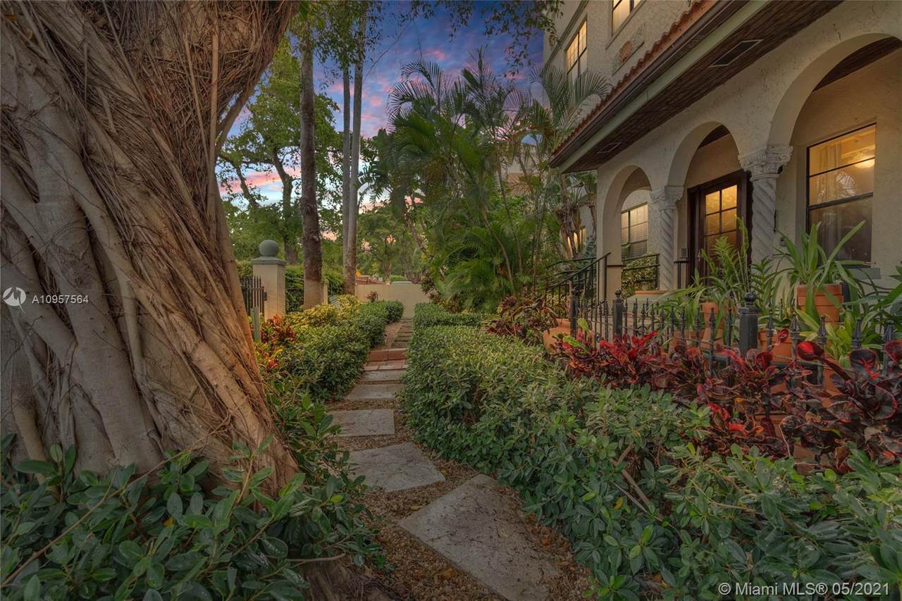 934 Michigan Ave - Photo 1