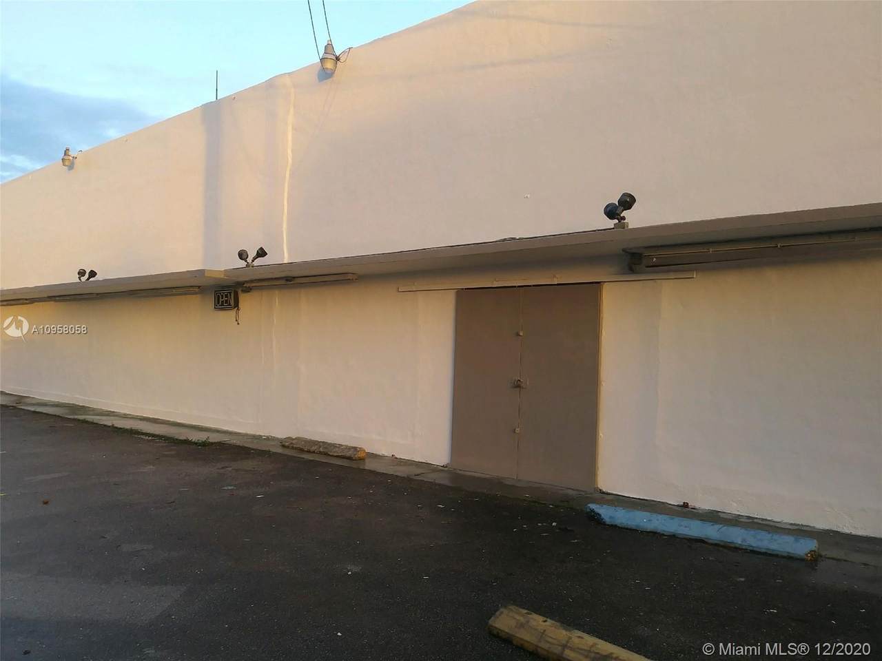 24835 Dixie Hwy - Photo 1