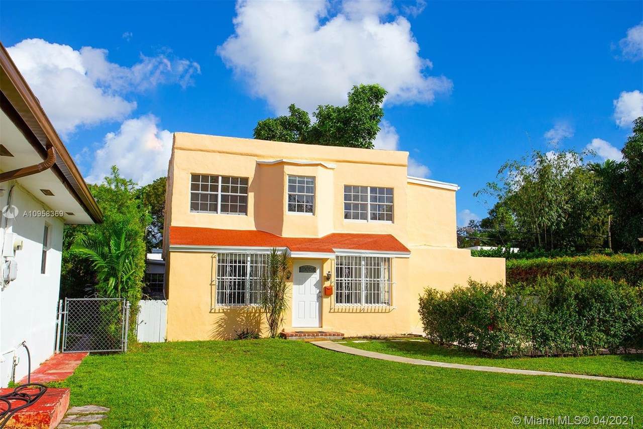 837 El Rado St - Photo 1