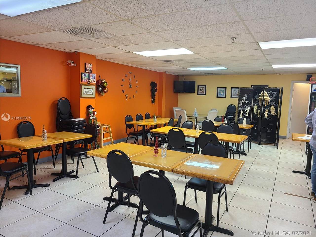 2500 79th Ave Ste. 100 - Photo 1