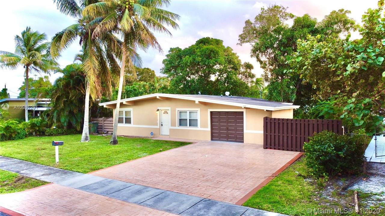 3380 20th Ct - Photo 1
