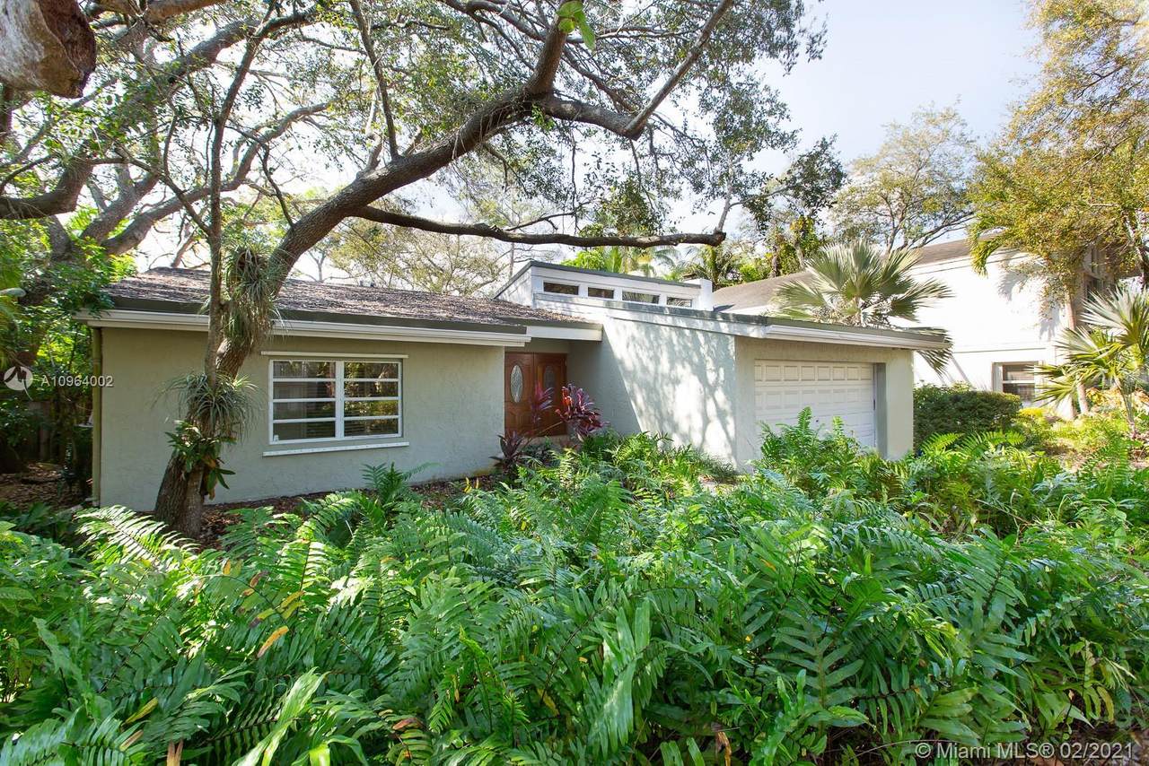 9022 78th Pl - Photo 1