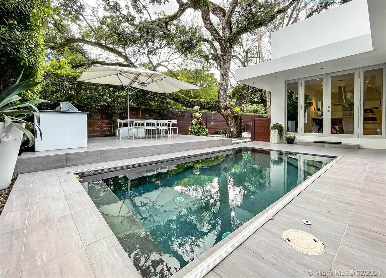 3763 Douglas Rd - Photo 1