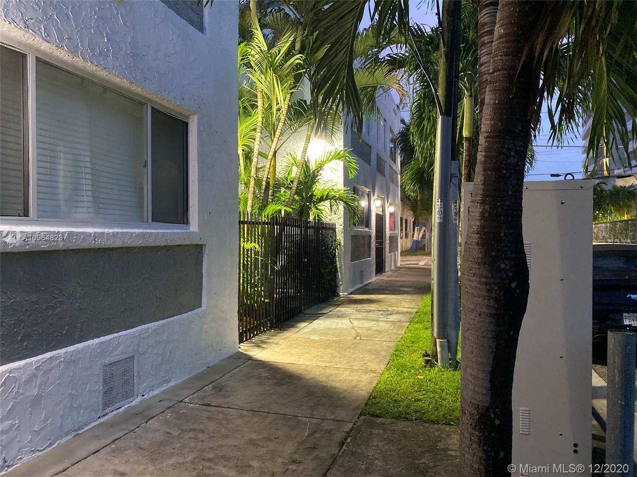 109 6th Ave - Photo 1