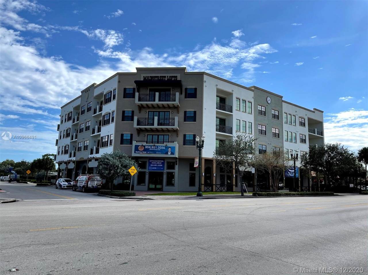 4100 Davie Blvd - Photo 1