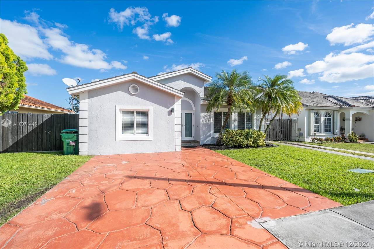 11419 143rd Ct - Photo 1