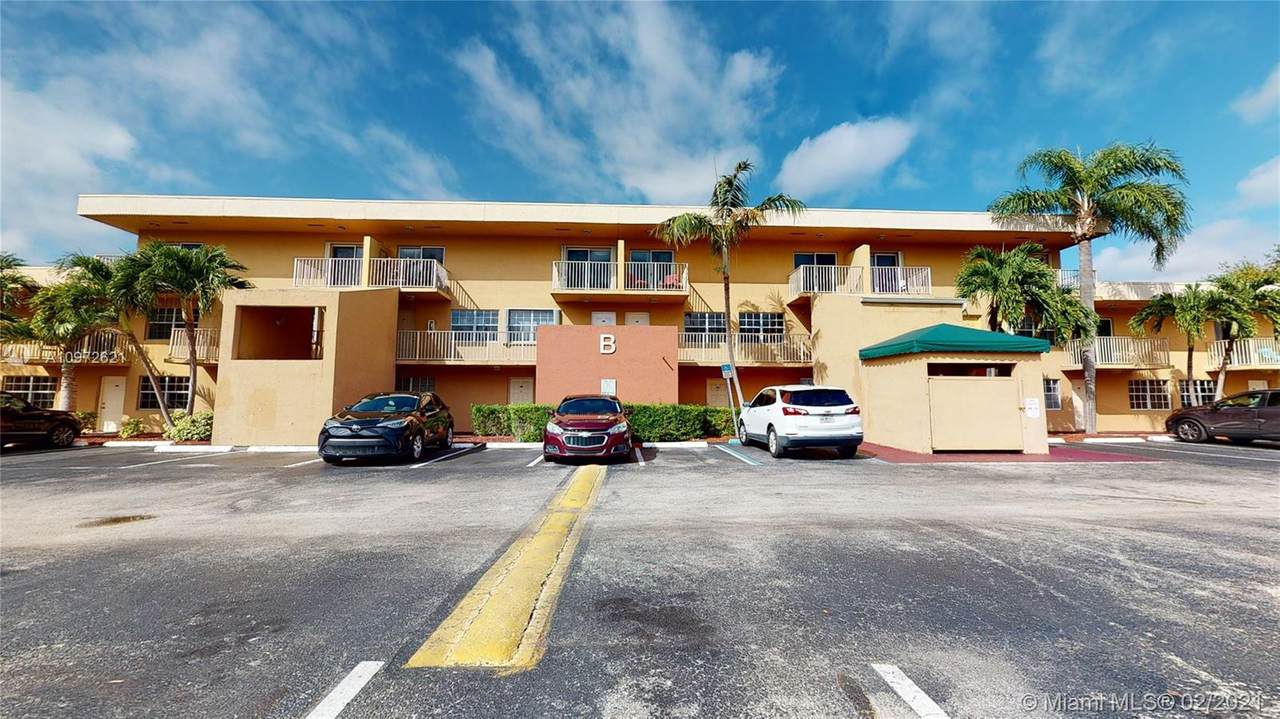 7510 152nd Ave - Photo 1