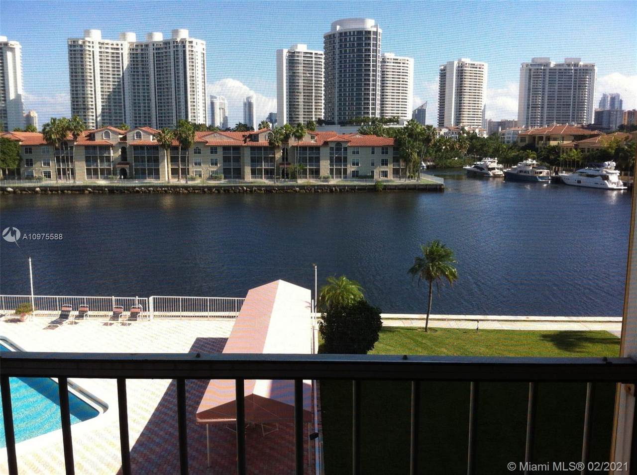 2980 Point East Dr - Photo 1