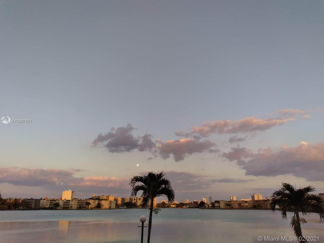 18555 14th Ave - Photo 1