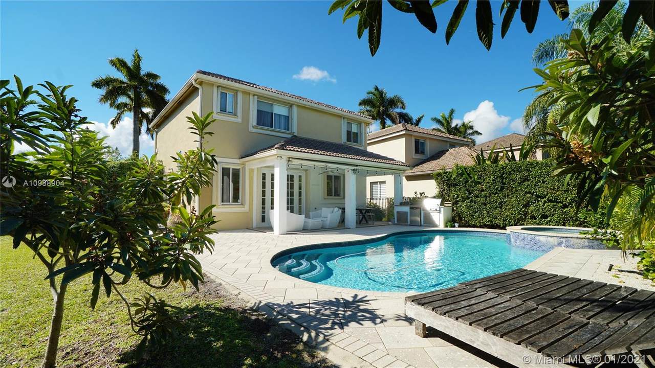1401 Canary Island Dr - Photo 1