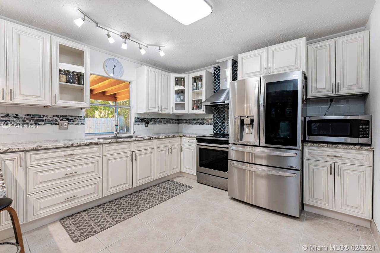 6929 34th Ave - Photo 1