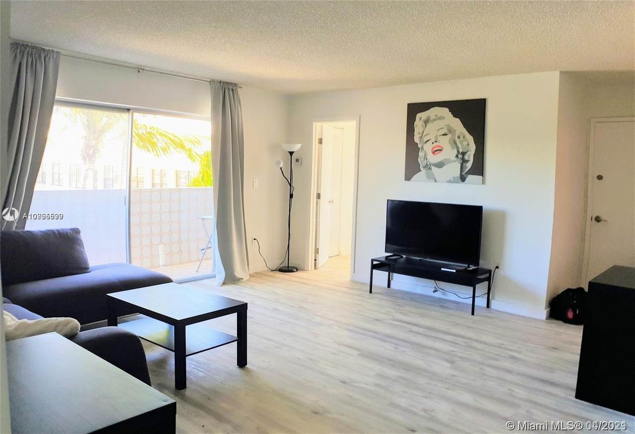 947 Lenox Ave - Photo 1