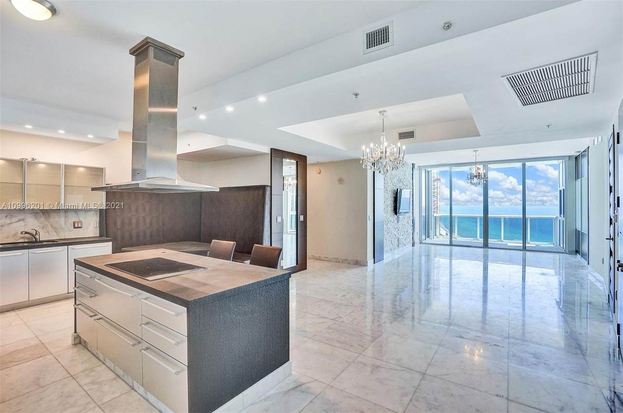 18201 Collins Ave - Photo 1