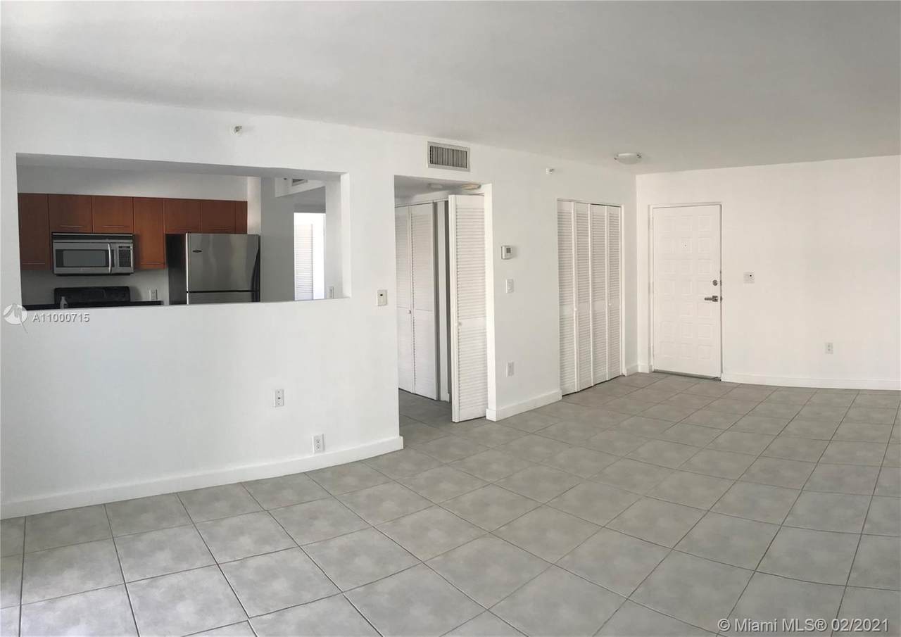 700 63rd St - Photo 1