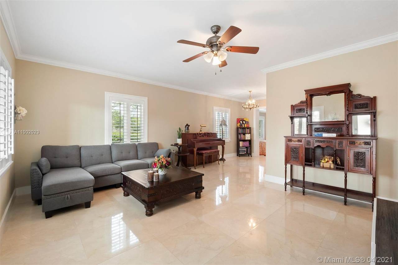 6291 42nd St - Photo 1