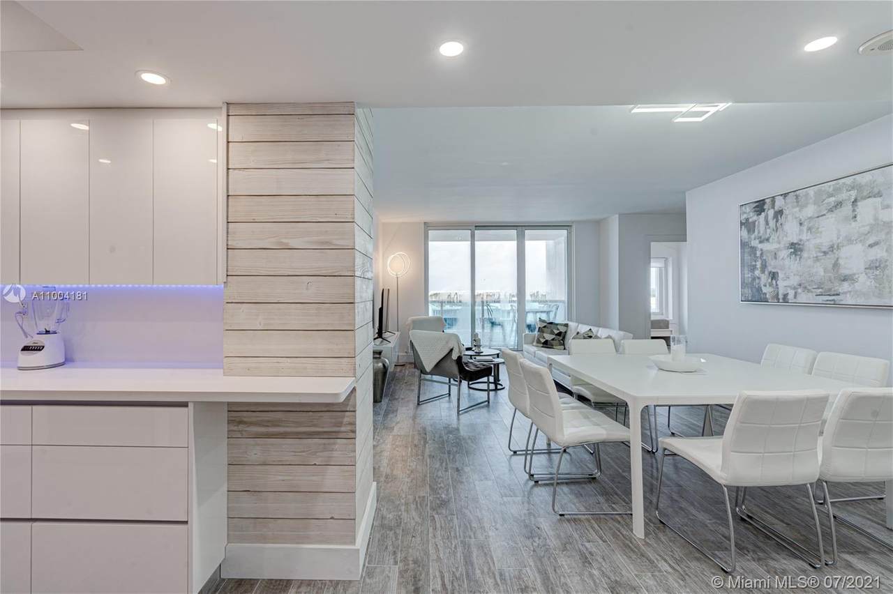 2301 Collins Ave - Photo 1