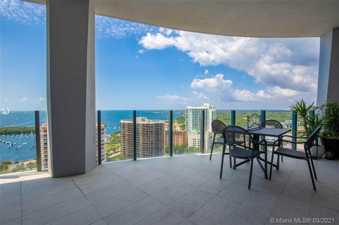 2831 Bayshore Dr - Photo 1