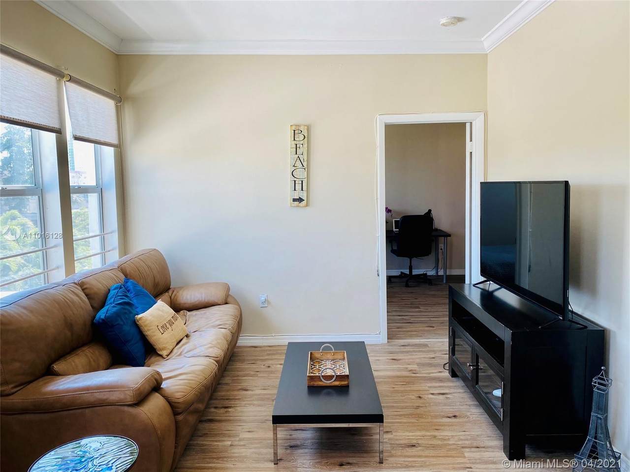 737 Jefferson Ave - Photo 1