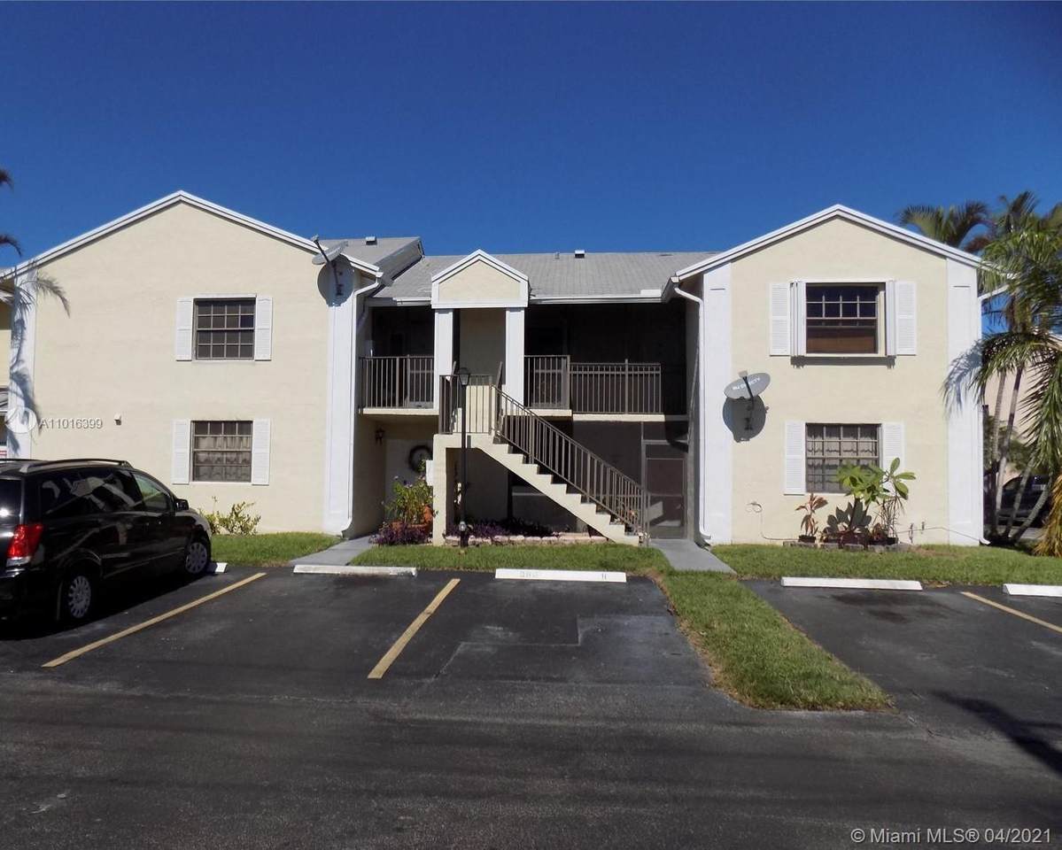 1080 Franklin Ave - Photo 1