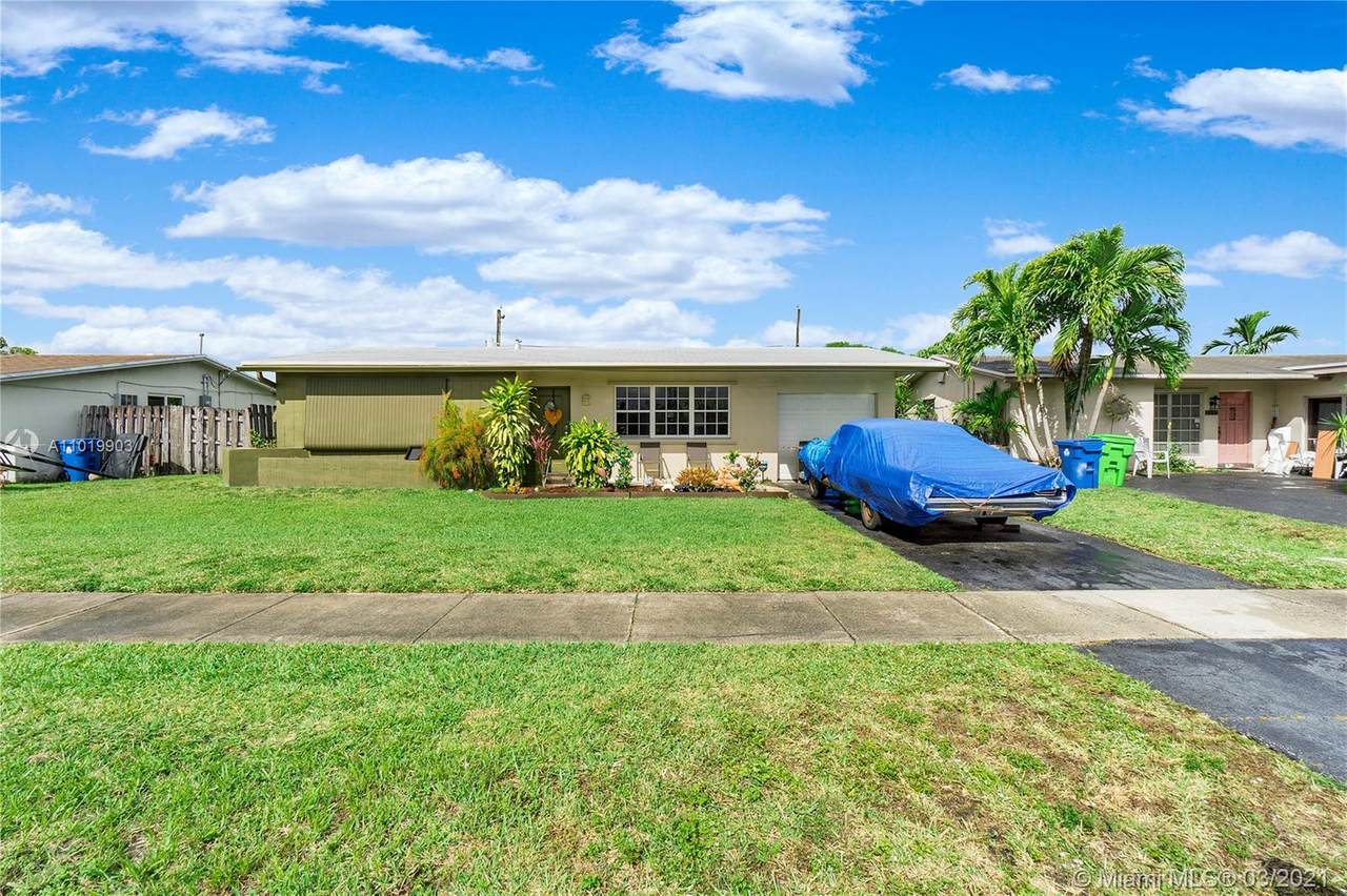 2491 93rd Ln - Photo 1