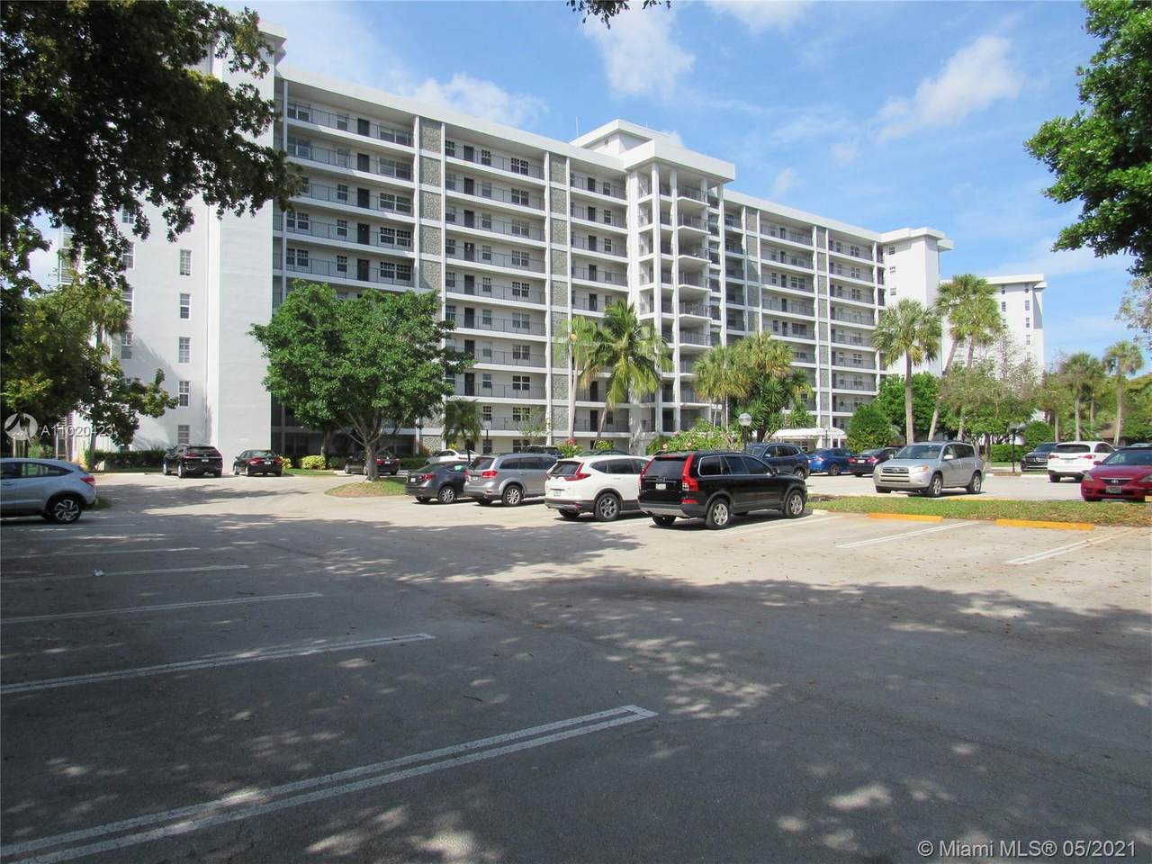 4015 Palm Aire Dr - Photo 1