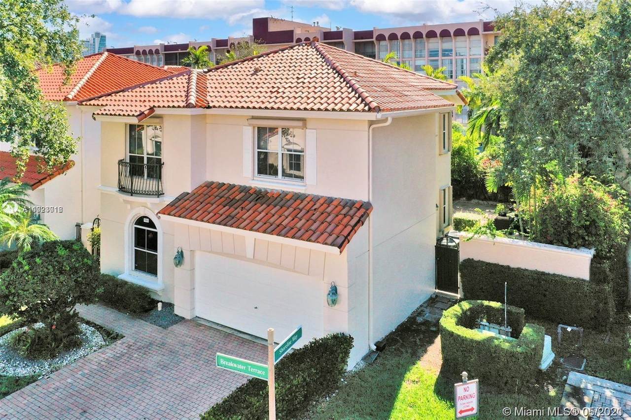 1593 Breakwater Ter - Photo 1