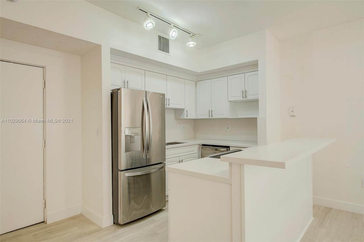 1218 Drexel Ave - Photo 1