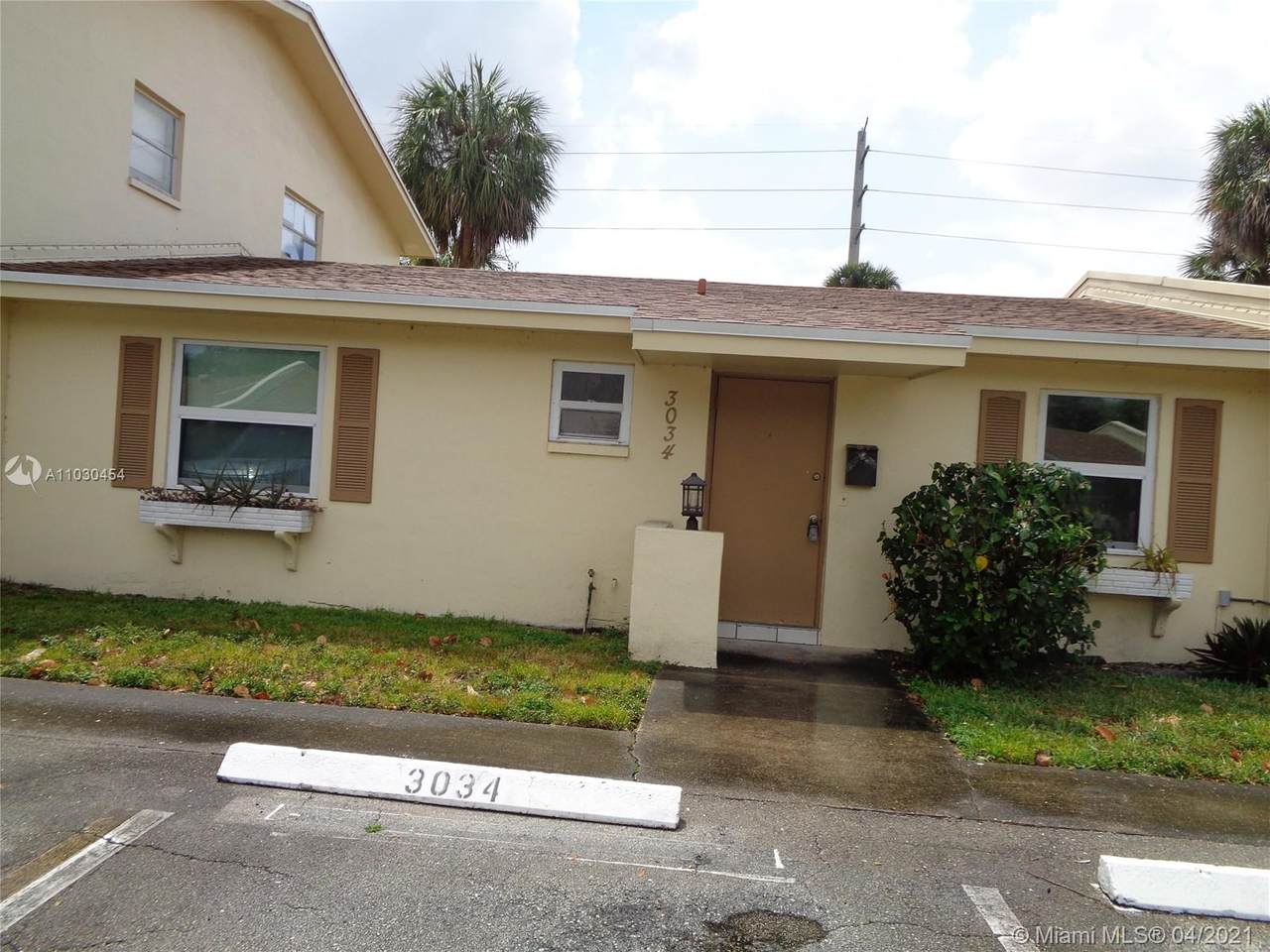 3034 69th Ct - Photo 1