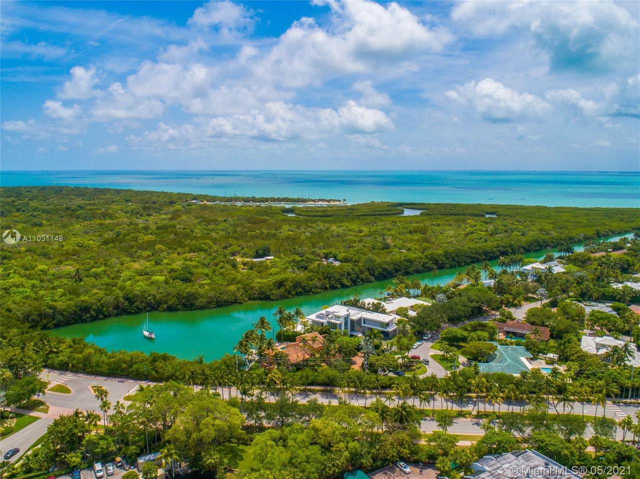 881 Ocean Dr - Photo 1